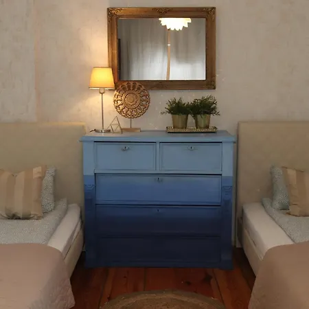Citystay Retro 5 Min Plaza! *