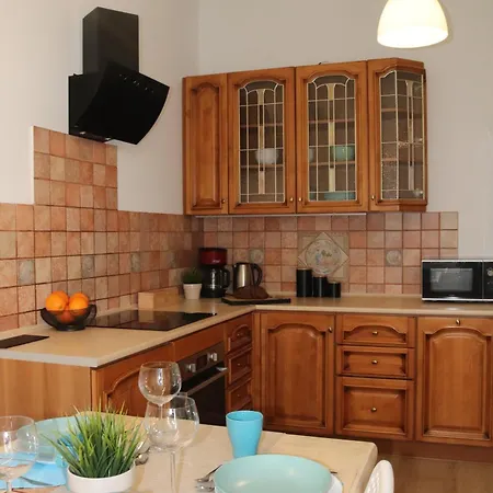 Citystay Retro 5 Min Plaza! Homestay Sopot